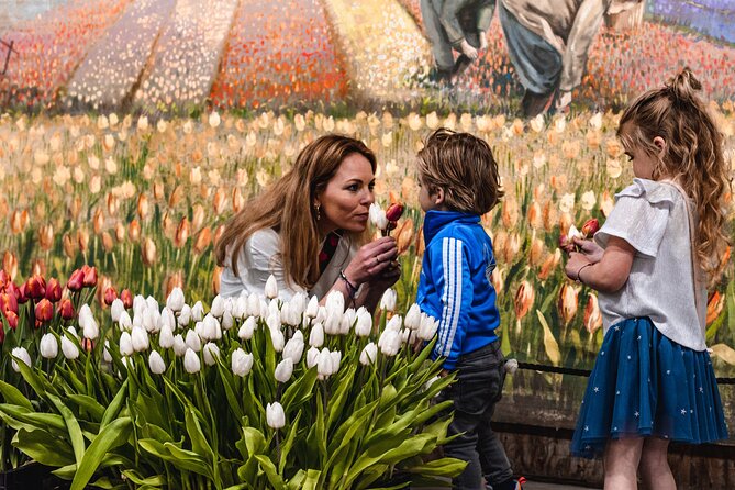 Tulip Experience and Keukenhof Flower Gardens Tour From Amsterdam - Tour Accessibility and Customization