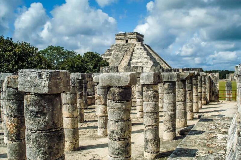 Tulum: Chichen Itza Guided Tour with Hotel Pick-up Included - Key Points