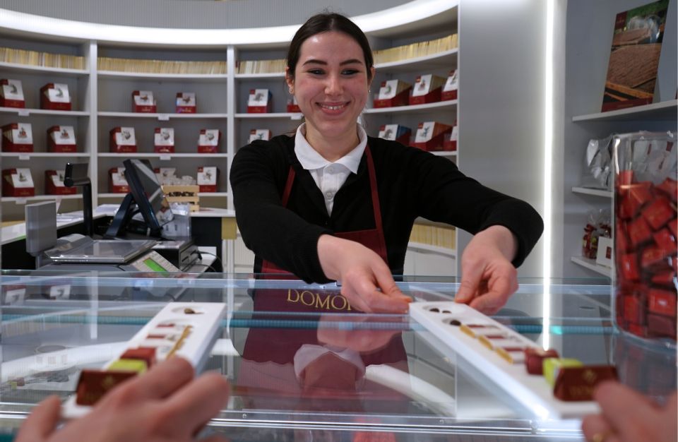 Turin: Guided Food Tour With Chocolate & Wine Tasting - Important Information