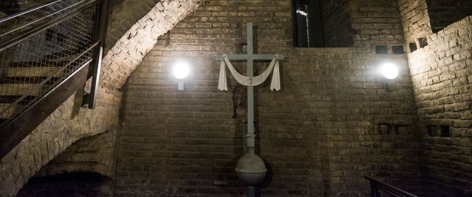 Turin Noir: The Darkest Walking Tour - Tips for Participants