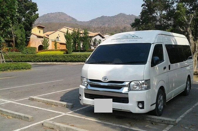 Turks And Caicos Airport(PLS) to hotels of ferry Arrival Transfer - The Sum Up