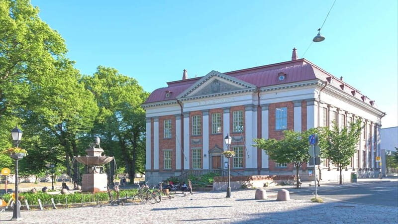 Turku: Express Walk with a Local in 60 minutes - What Makes This Tour Stand Out