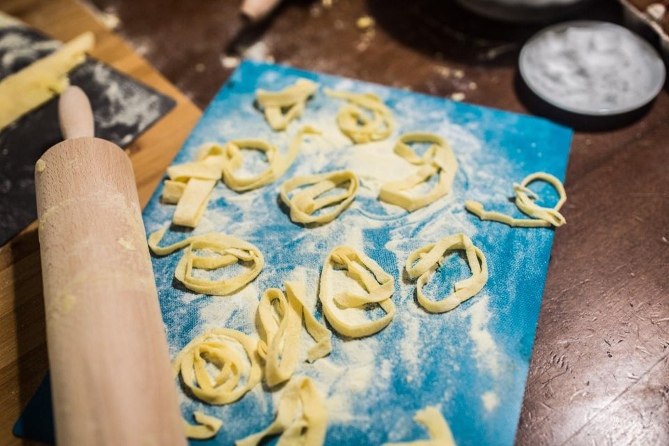 Tuscan Culinary Secrets Unveiled: Cooking Class & Dinner - Handmade Pasta and Organic Pesto