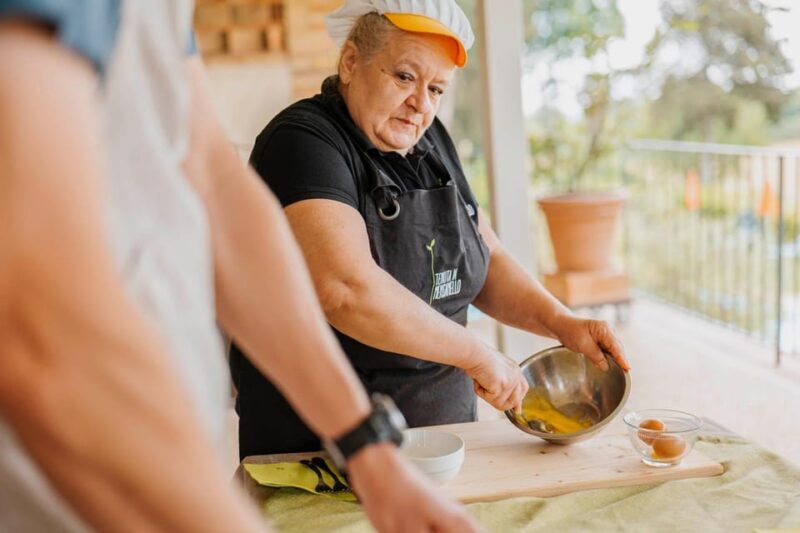 Tuscany: Pici Pasta Cooking Class with Farm Tour & Lunch - Key Points