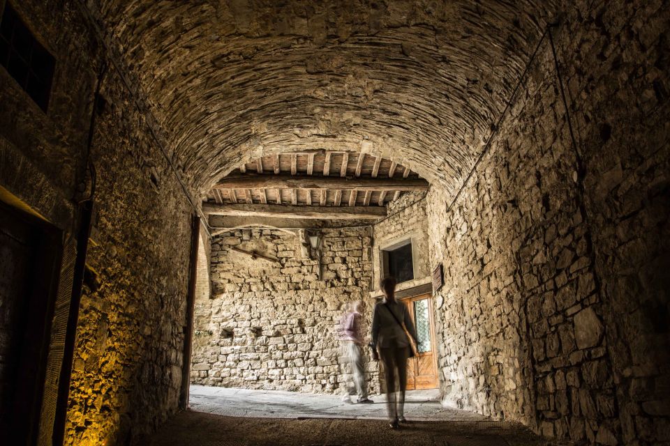 Tuscany: Self-Guided Video Tour With Worlds Top Experts - Expert Narrators