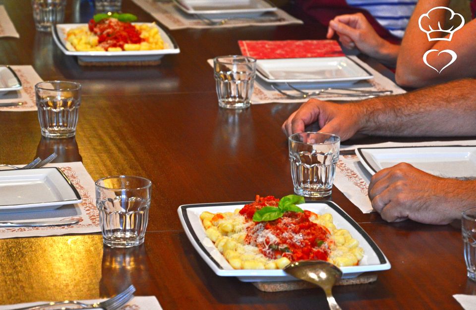 Tuscany: Tuscan Cooking Class Traditional 5-Course Menu - Exclusive Chef Demonstration