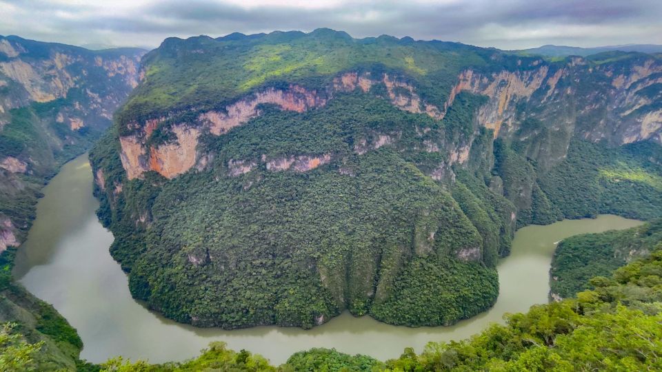 Tuxtla Gutiérrez: Sumidero, Chiapa De Corzo, and Viewpoints - Exploring Sumidero Canyon