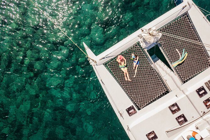 Two islands, One paradise - An Overview of the Experience