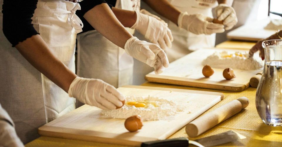 Typical Sicilian Cooking School With Lunch Included - Key Points