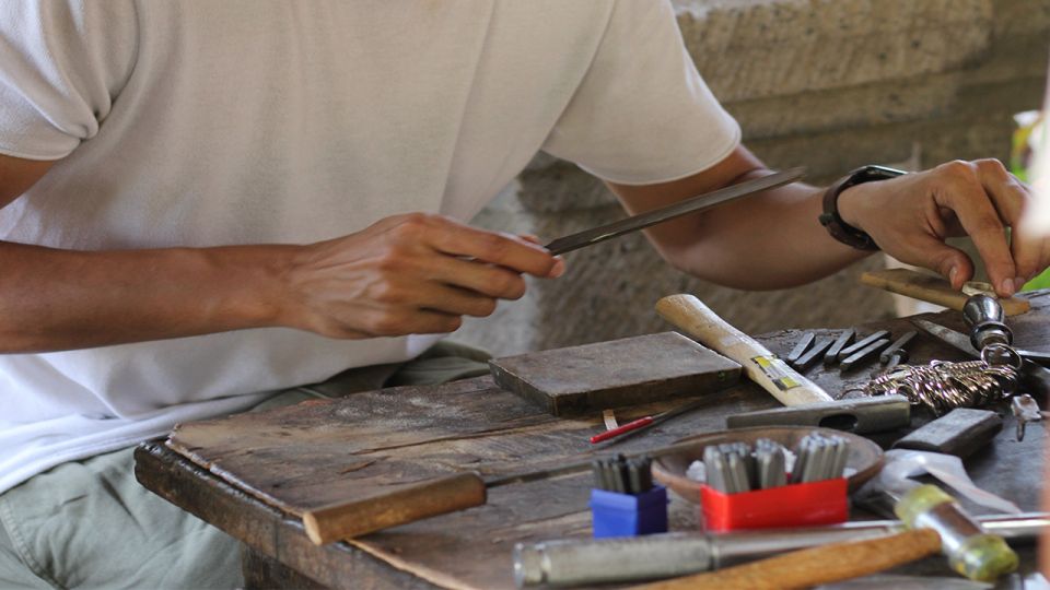 Ubud: 2-Hour Make Your Own Silver Jewellery Class - Location and Parking Details