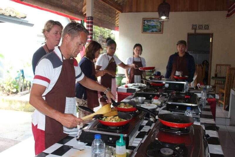 Ubud: Balinese Cooking Class and Market Tour - The Logistics: What You Need to Know
