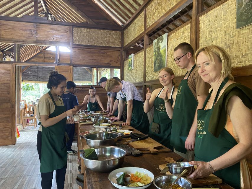 Ubud: Balinese Cooking Class at an Organic Farm - Organic Farm and Harvesting