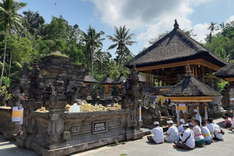 Ubud: Balinese Ritual Purification and Ubud Tour - Tirta Empul Temple