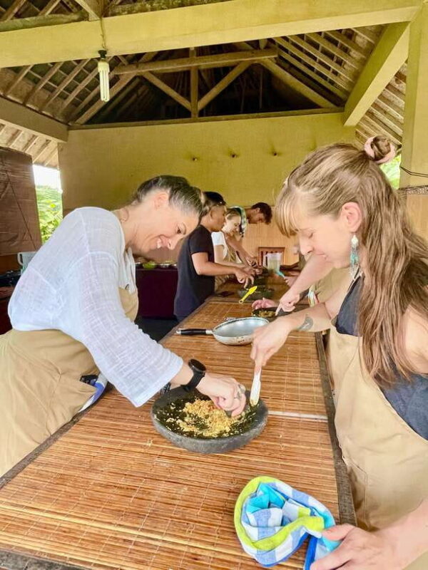 Ubud: Cooking Class with Market Visit and Hotel Pickup - Who Should Consider This Tour?