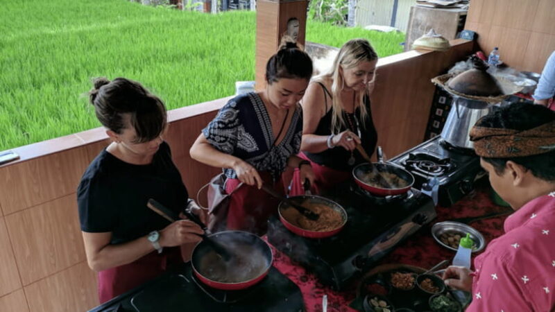 Ubud: Cooking Class with Transfers and Optional Market Visit - In The Sum Up