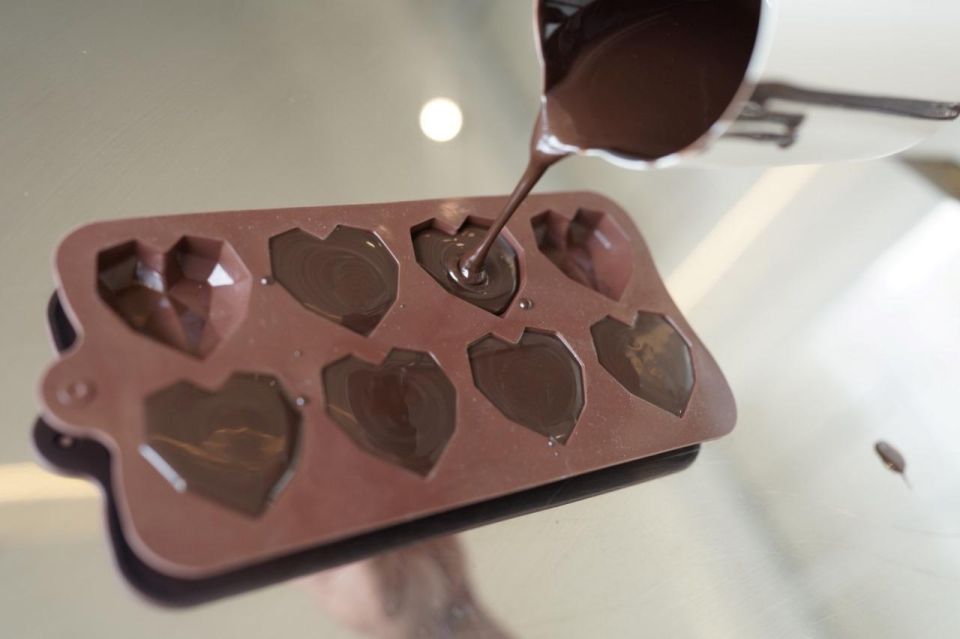 Ubud: Exclusive Chocolate Experience, Monkey Forest & Swing - Cacao Transformation Process