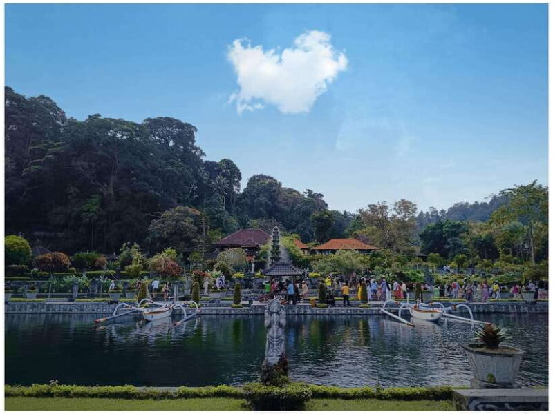 Ubud: Heaven Gate Lempuyang, Water Palace & Waterfall Tour - What You Can Expect on This Tour