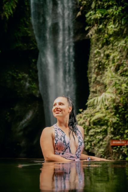 Ubud : Jungle Swing, Tample and Waterfall Tour - Experience Details
