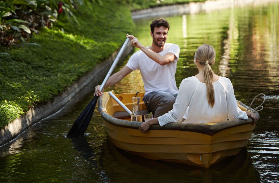 Ubud: Romantic Photo Moments on a Boat - Inclusions and Amenities
