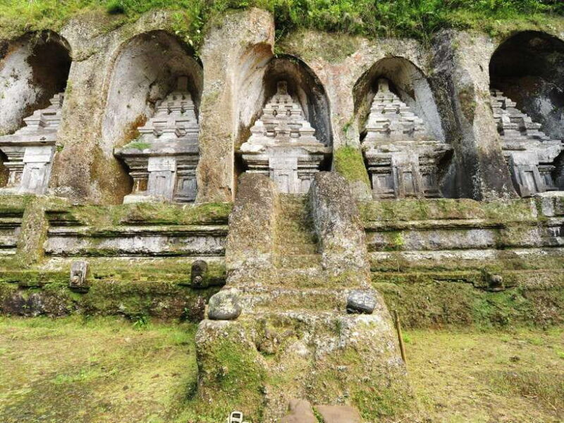 Ubud : Sacred Temples & Rice Terraces full day, Private Tour - Cooling Off at Ulu Petanu Waterfall