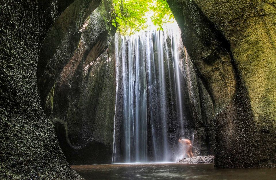 Ubud: Spectacular Waterfalls Tour - Tegenungan Waterfall