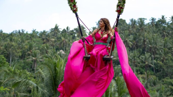 Ubud: Waterfalls, Rice Terrace and Swing With Photography - Coffee Plantation Visit