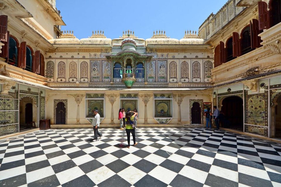 Udaipur: All-Inclusive Guided Udaipur City Private Tour - Transportation Details