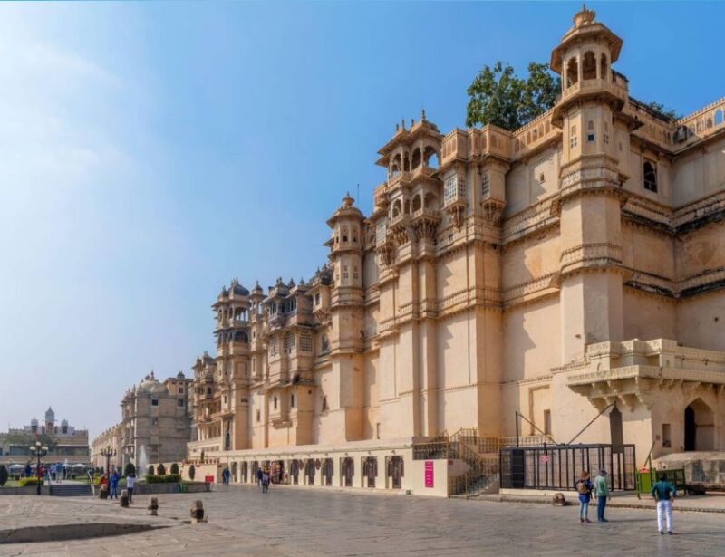 Udaipur: Private Guided Udaipur Sightseeing Tour - Itinerary Highlights