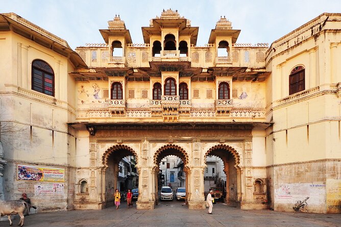 Udaipur Shopping Tour With Pickup and Drop off - Tips for an Enjoyable Experience
