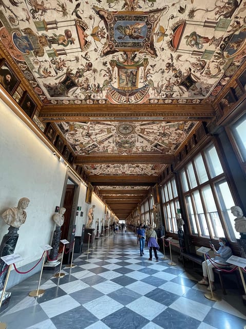 Uffizi: Exclusive tour for small groups with Guide - FAQ