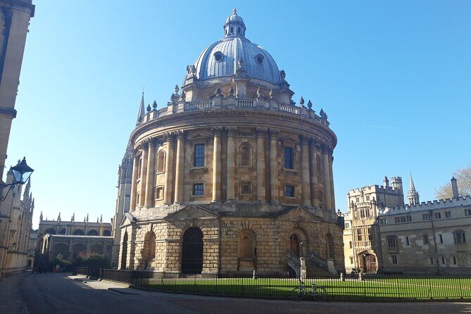 UK University Students Taxi - Private One Way Heathrow Airport - any UK City - Key Points