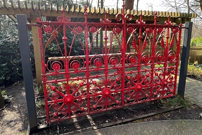 Ultimate Beatles Ticket To Ride Shore Excursion-Small Groups - Strawberry Fields: Inspiration and Reflection