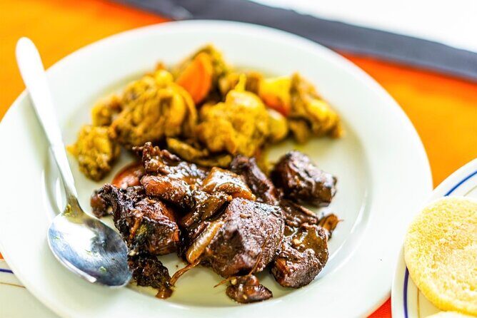 Ultimate Food Tasting Experience in Jamaica - A Tasty Introduction to Jamaican Cuisine
