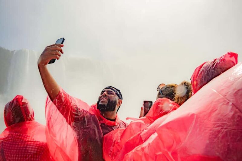 Ultimate Niagara Falls Tour with Boat Cruise - Key Points