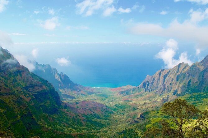 Ultimate Self-Guided Audio Driving Tour of Kauai (Na Pali, Waimea), Hawaii - Exploring the Waimea Canyon