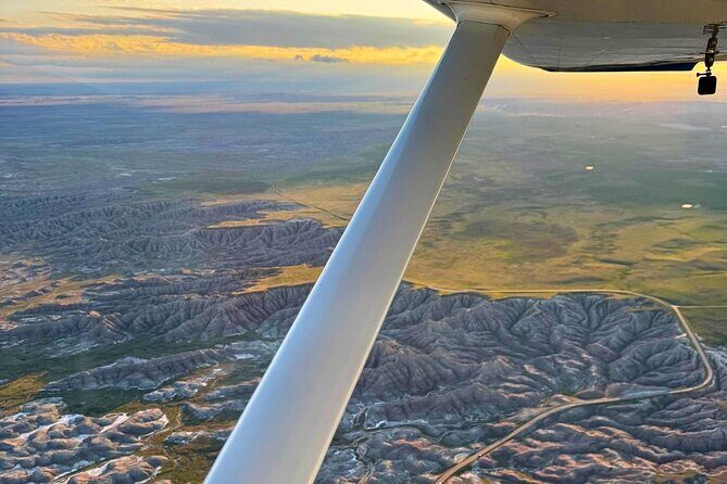 Ultimate Small Plane Aerial Tour to See Badlands National Park - Key Points