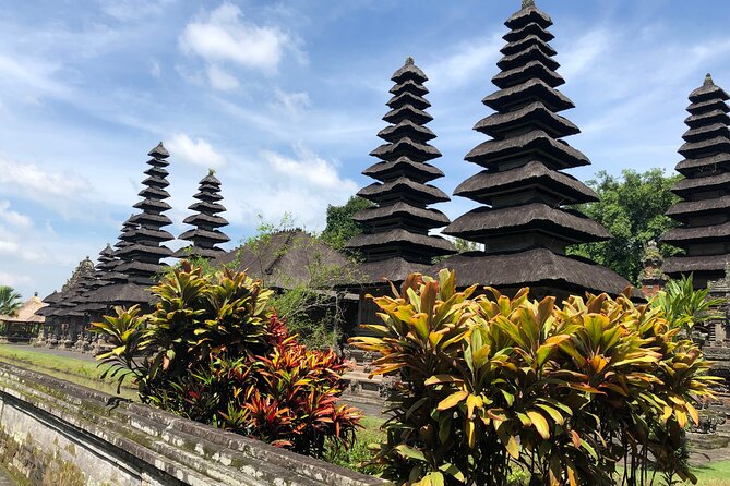 Ulun Danu Bratan Temple With Tanah Lot Sunset - Captivating Tanah Lot Sunset