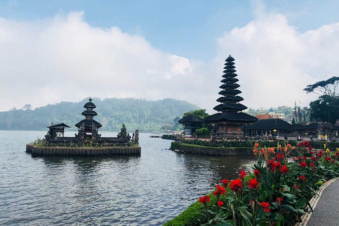 Ulun Danu Bratan Temple With Tanah Lot Sunset - Accessibility for All Travelers