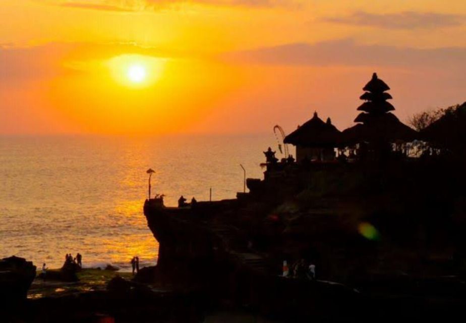 Ulundanu Temple,Jatiluwih & Tanah Lot Sunset-All Inclusive - Lunch at Local Restaurant