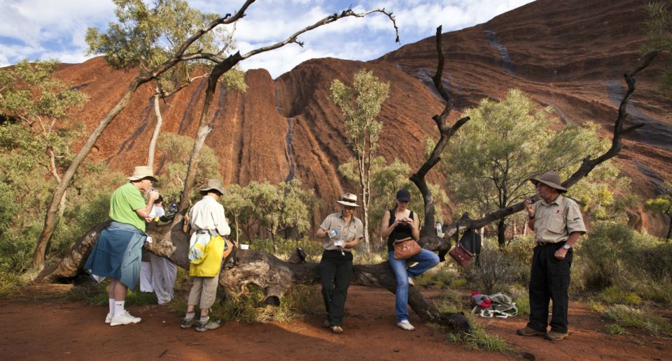 Uluru: Guided Trek of Ulurus Base in a Small Group - Tour Experience