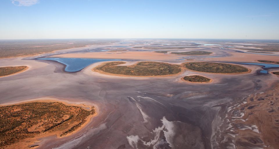 Uluru, Kata Tjuta & Lake Amadeus: 1 Hour Scenic Plane Flight - Features