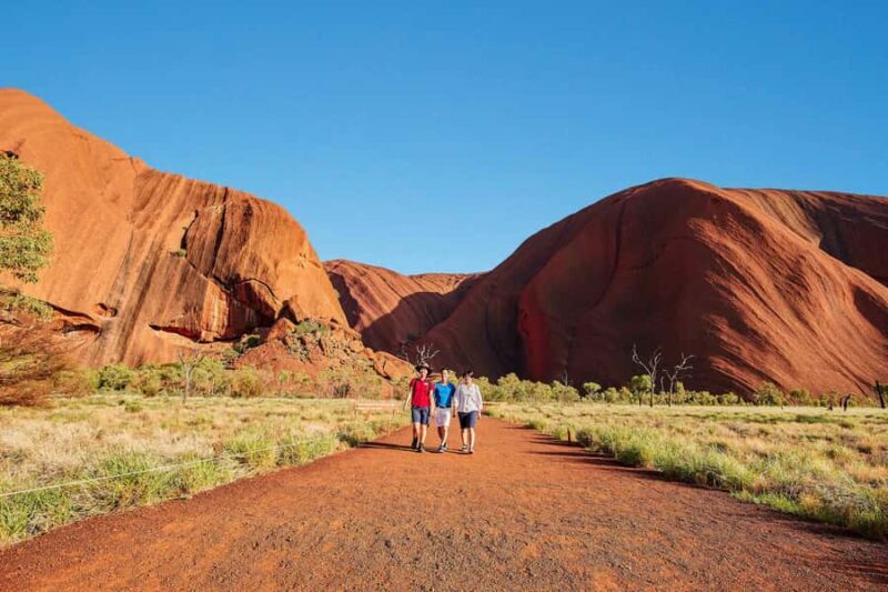 Uluru: Sacred Sites & Sunset Tour with Wine & Cheeseboard - Discovering Uluru: An Authentic Cultural and Natural Experience