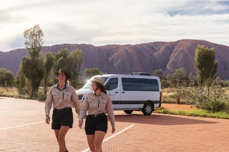 Uluru: Small Group Sunset Tour with Sparkling Wine - An Authentic Sunset Experience at Uluru