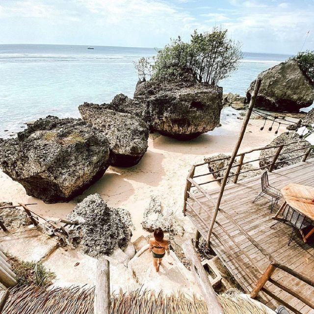 Uluwatu : Private South Bali Tour With Kecak Fire Dance - Tanah Barak Cliff