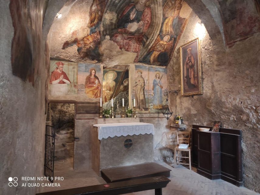 Umbria: Menotre Valley and Rasiglia Hiking Tour With Lunch - Key Points