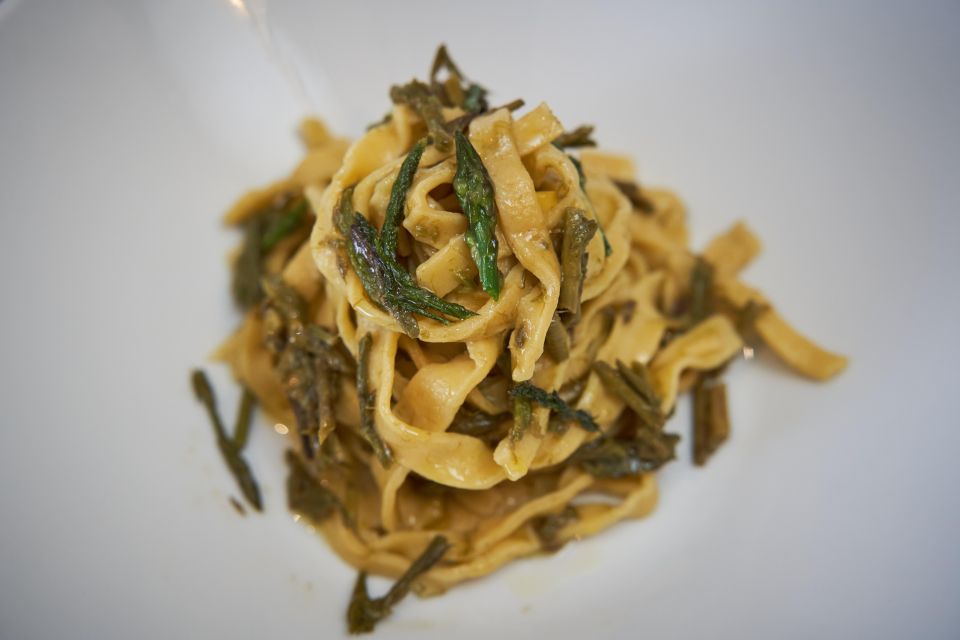 Umbria: Spirit of Umbria Cooking Class and Lunch - Accessibility and Language