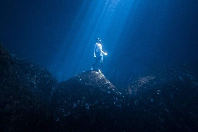 Underwater Photoshoot in Cenotes Cancun to Tulum - A Deep Dive into the Underwater Photoshoot in Cenotes Cancun to Tulum