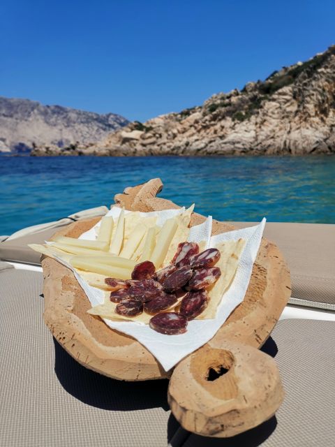 Unforgetable Group Tour of Tavolara and Molara Islands - Inclusions Provided