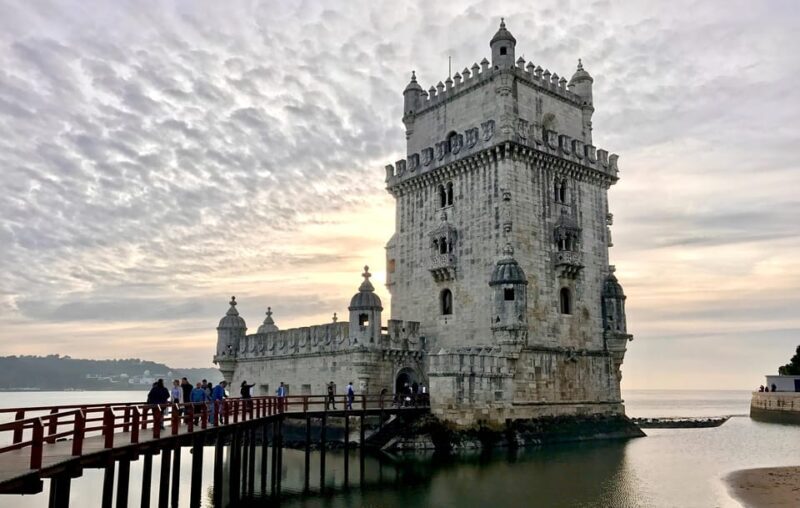 Unforgettable Half-Day Historical Lisbon on Tuk-Tuk - Key Points