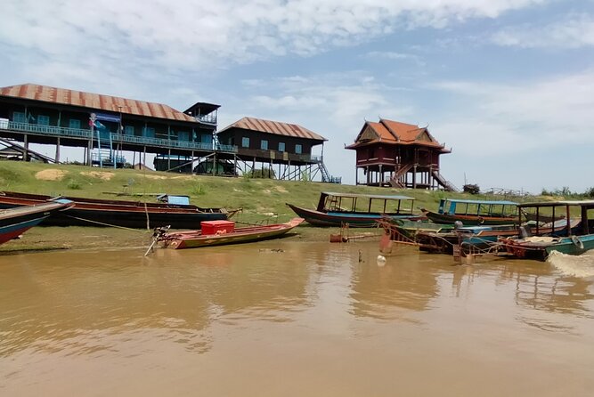 Unique Private Day Tours To Kompong Khleang Village & Tonle Sap Lake - Meeting and Pickup Details